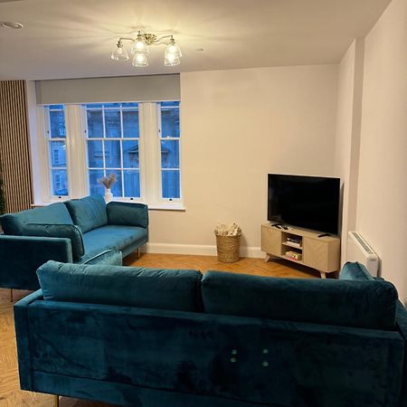 Haus Of Sulis, City Centre Apartment With Lift Access Μπαθ Εξωτερικό φωτογραφία